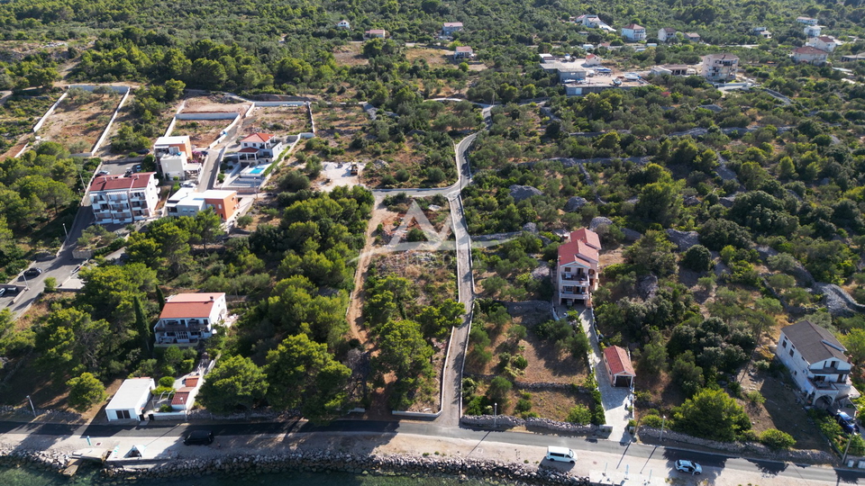 HITNO - HITNO - ATRAKTIVNA LOKACIJA - GRAĐEVINSKA PARCELA 899 M2 - 155.000 €