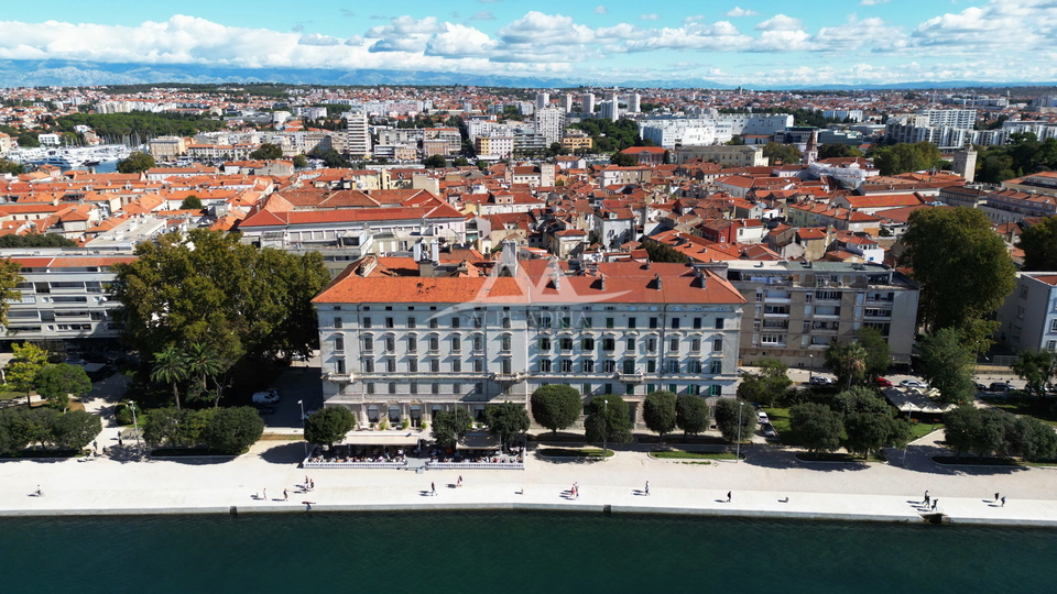 EXKLUZIVNÍ PRODEJ - ATRAKTIVNÍ BYT NA ZADAR RIVA - 694 000 €