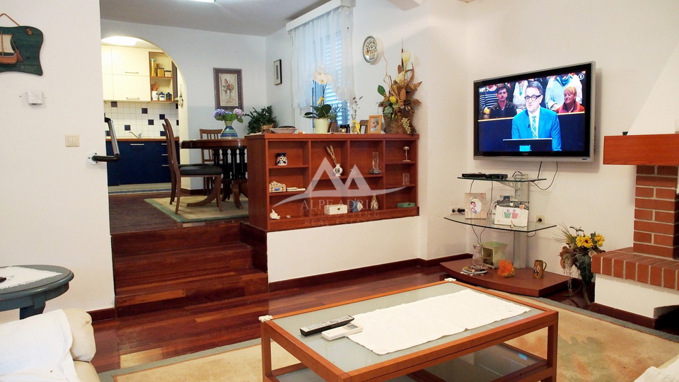 House, 161 m2, For Sale, Zadar - Diklo