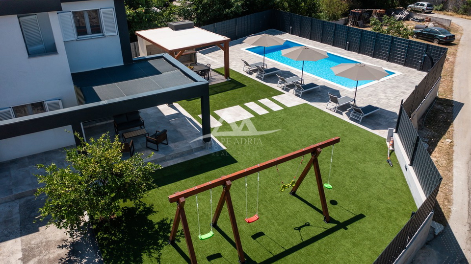 Haus, 220 m2, Verkauf, Suhovare