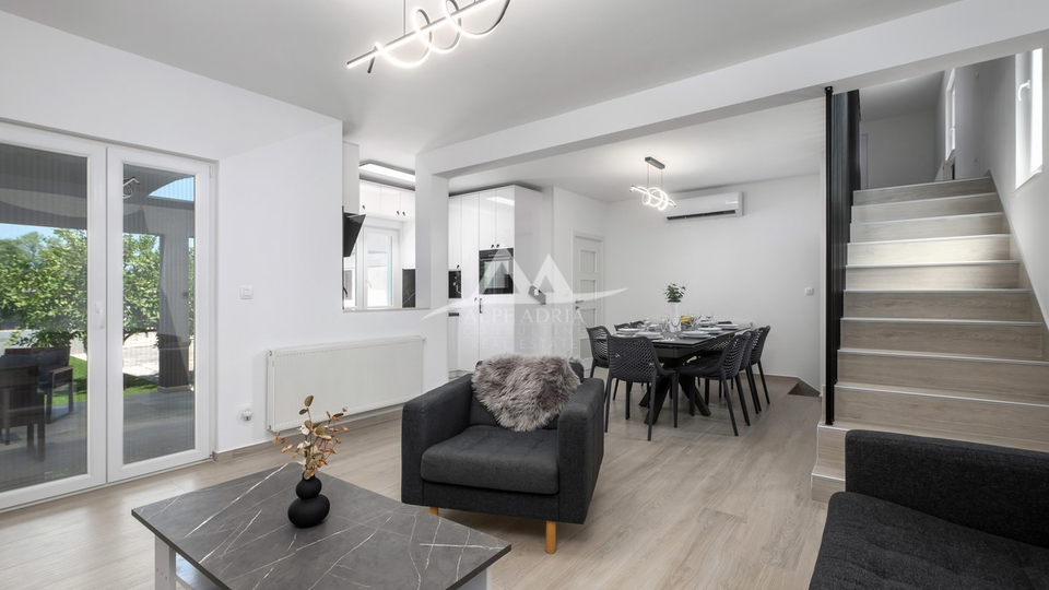 Haus, 220 m2, Verkauf, Suhovare