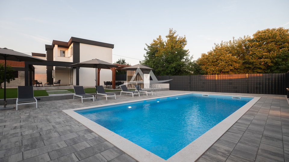 Haus, 220 m2, Verkauf, Suhovare