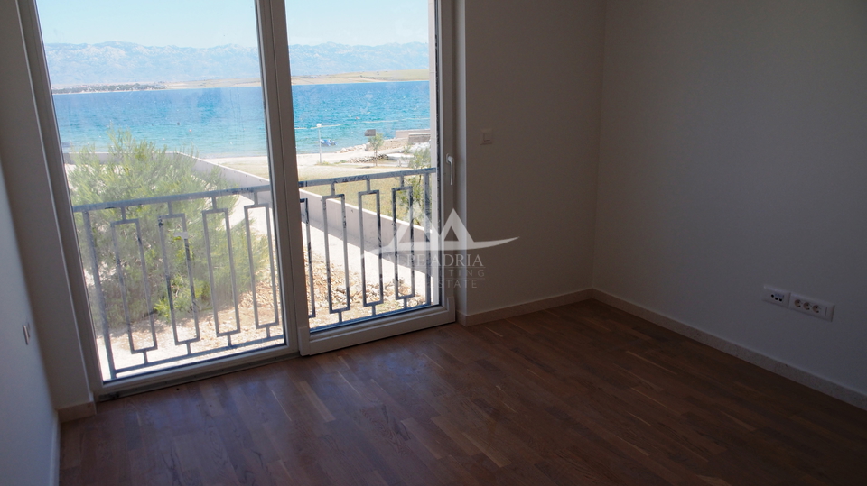 VIR - KU&Cacute;A U KOJU SE ZALJUBITE NA PRVI POGLED  - 890&period;000 &euro;
