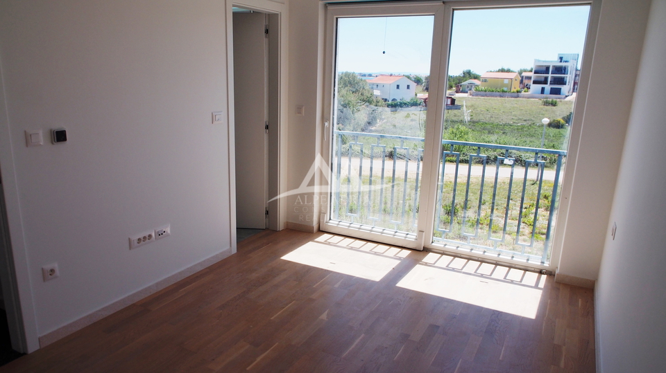 VIR - KU&Cacute;A U KOJU SE ZALJUBITE NA PRVI POGLED  - 890&period;000 &euro;