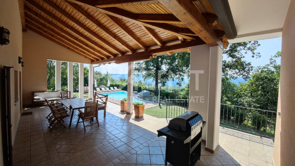 House with swimming pool, BUZET