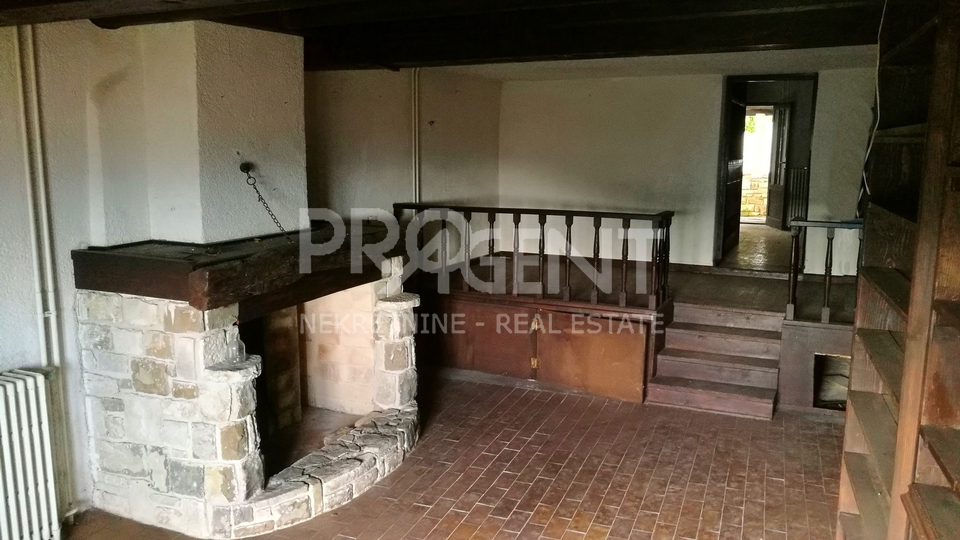 House, 278 m2, For Sale, Oprtalj