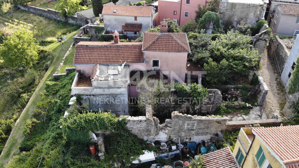 House, 278 m2, For Sale, Oprtalj