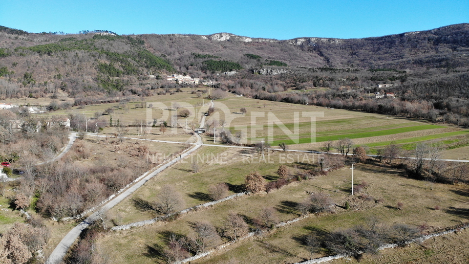 Building land near Lupoglav