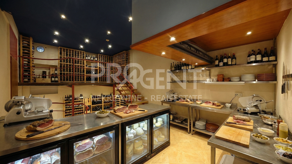 ISTRA&comma; BUZET&comma; WOHNB&Uuml;ROGEB&Auml;UDE&comma; ZU VERKAUFEN