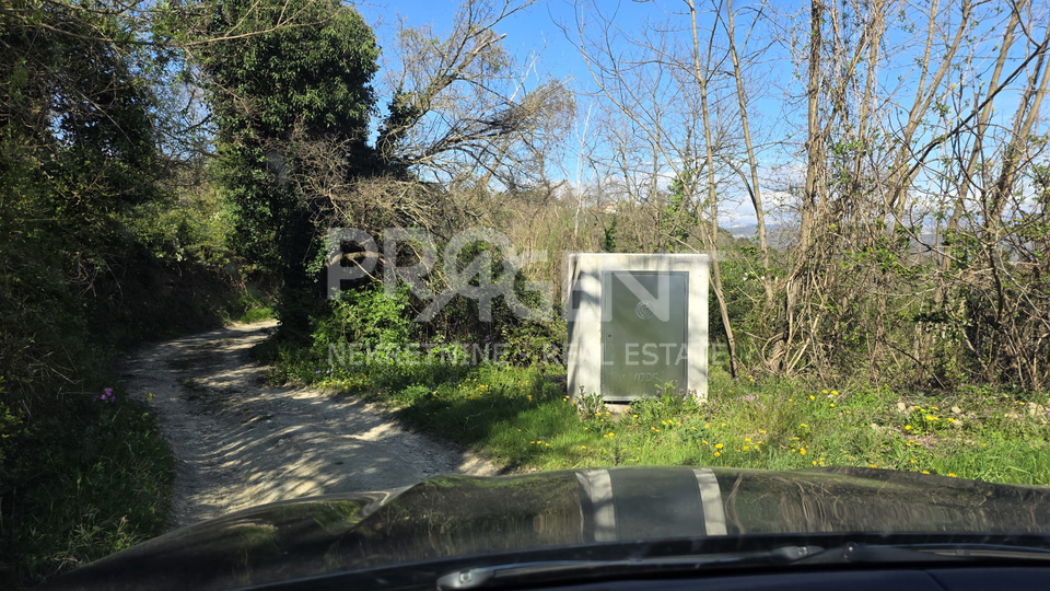 ISTRA&comma; BUZET&comma; SVETI DONAT&comma; GRA&Dstrok;EVINSKO ZEMLJI&Scaron;TE&comma; PRODAJE SE