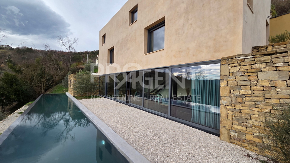 ISTRA&comma; MOTOVUN&comma; VILLA&comma; PRODAJE SE