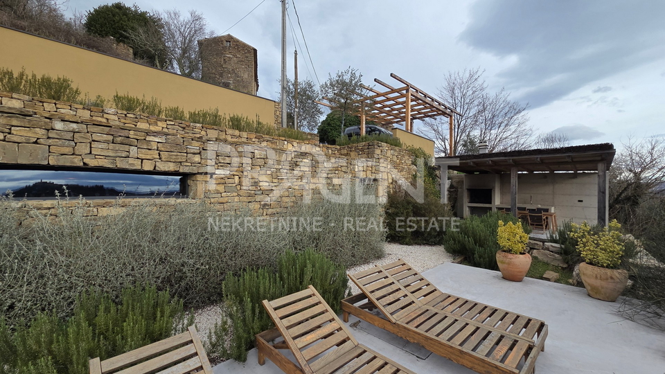 ISTRA&comma; MOTOVUN&comma; VILLA&comma; PRODAJE SE