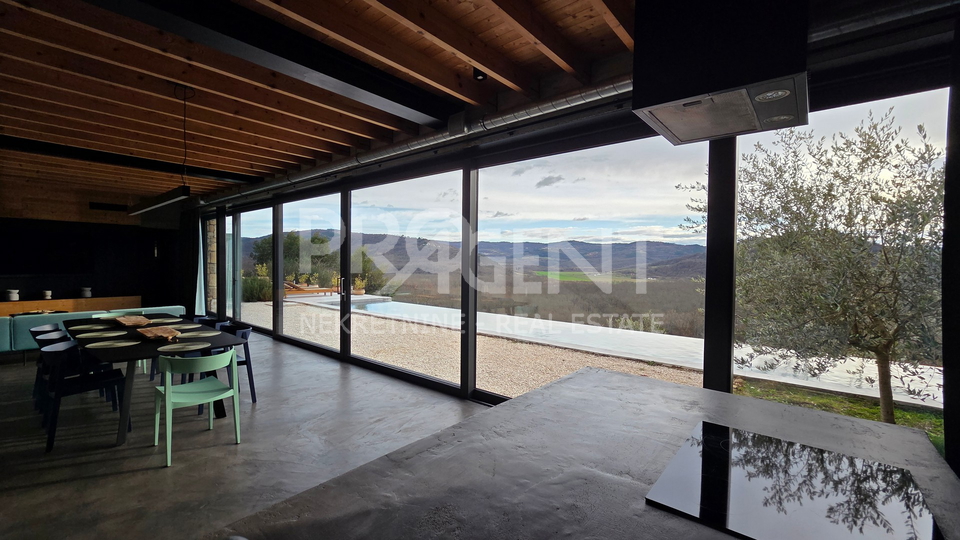 ISTRA&comma; MOTOVUN&comma; VILLA&comma; PRODAJE SE