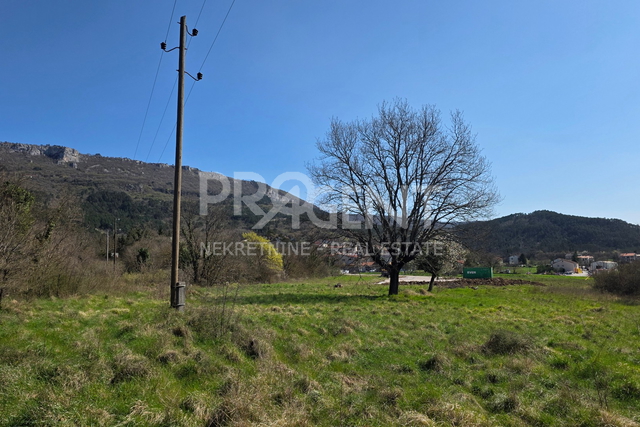 ISTRA, BUZET, GRAĐEVINSKO ZEMLJIŠTE, PRODAJE SE