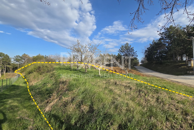 ISTRIEN, SOVINJAK, BAUGRUNDSTÜCK ZU VERKAUFEN