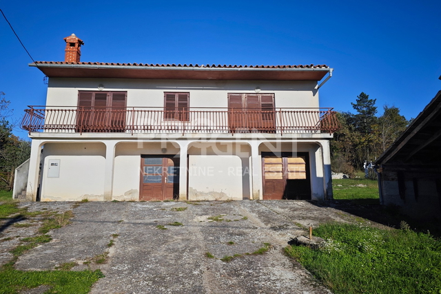 House, 200 m2, For Sale, Buzet - Hum