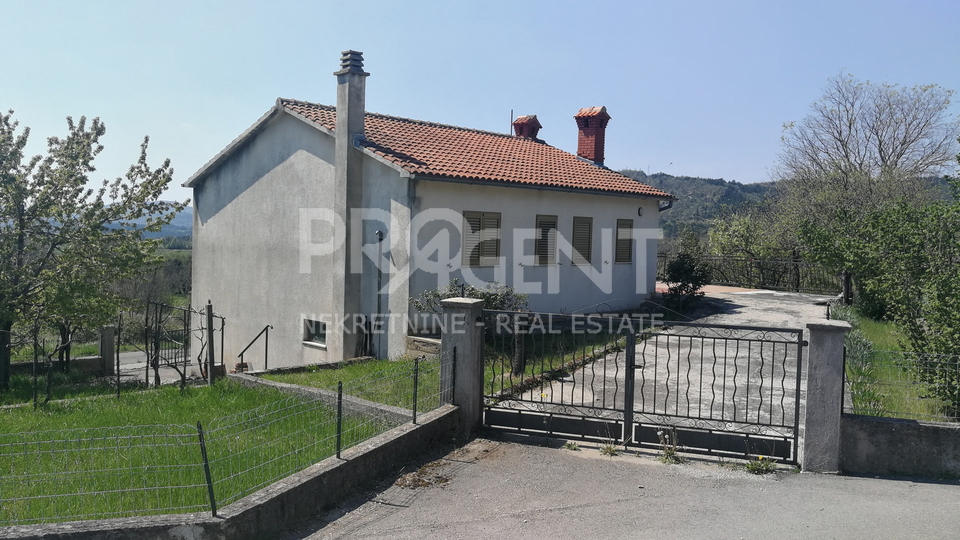 House, 204 m2, For Sale, Lupoglav - Vranja