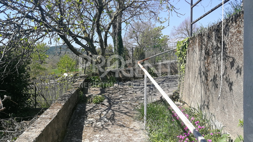 House, 204 m2, For Sale, Lupoglav - Vranja