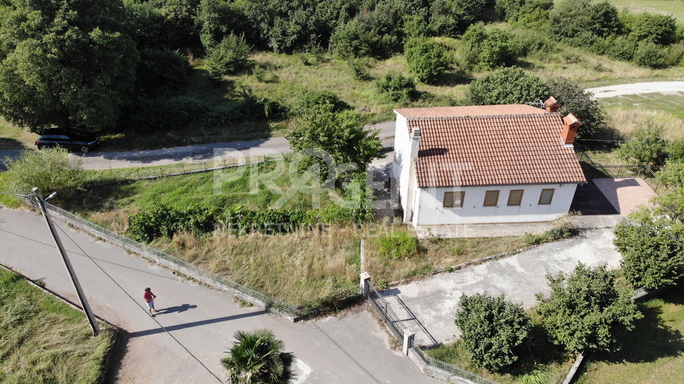 House, 204 m2, For Sale, Lupoglav - Vranja