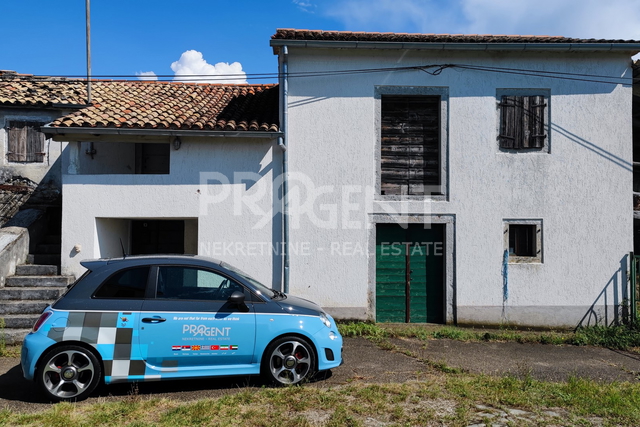 Istria, Buzet, stone house with building land