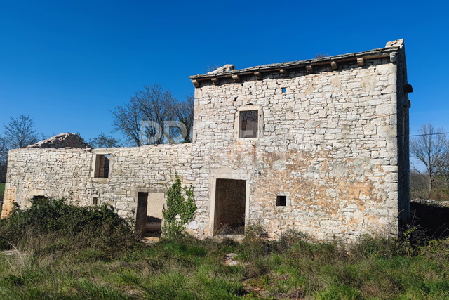 Casa, 6133 m2, Vendita, Svetvinčenat - Juršići