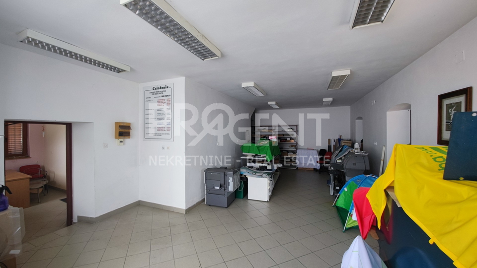 Commercial Property, 125 m2, For Rent, Buzet