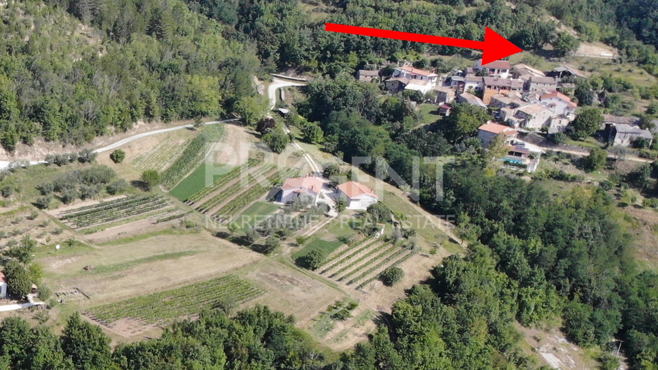 Land, 730 m2, For Sale, Draguć