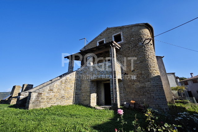 ISTRA, MOTOVUN, KAMENA KUĆA ZA UREĐENJE