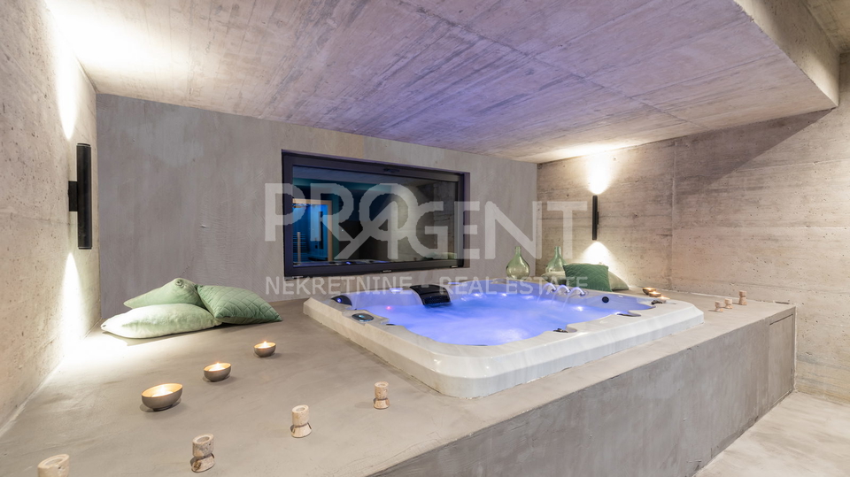 ISTRA, MOTOVUN, VILLA, ZU VERKAUFEN