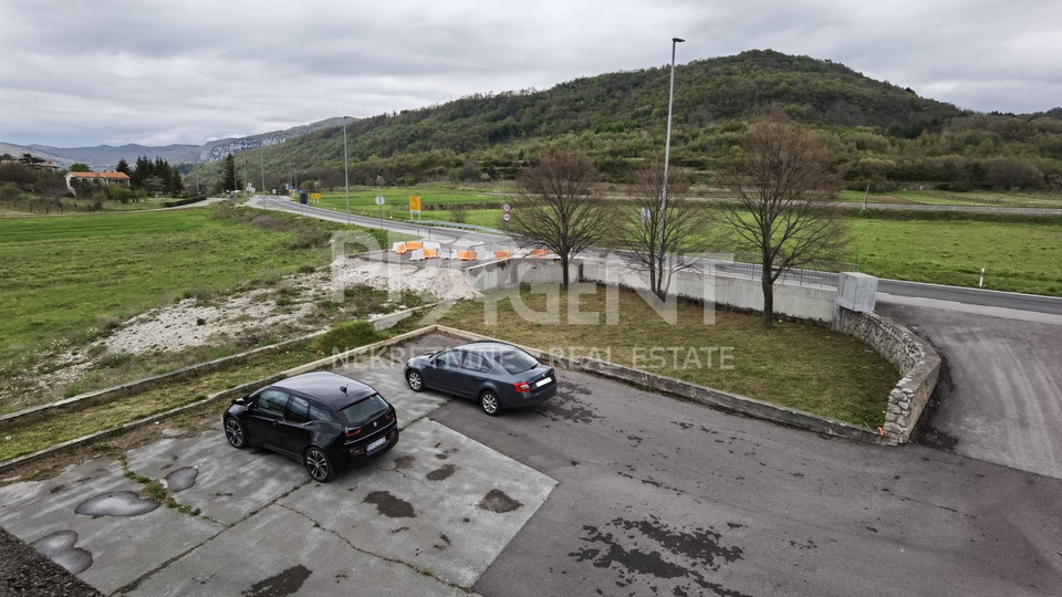 Geschäftsraum, 325 m2, Verkauf, Buzet - Ročko Polje