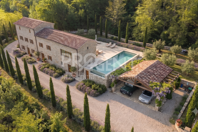 Casa, 300 m2, Vendita, Buzet