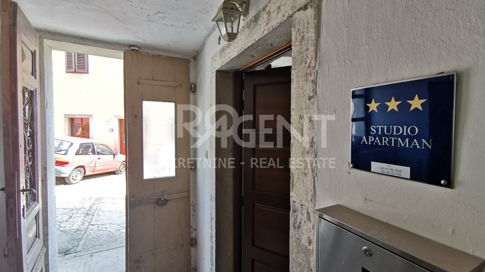 STUDIO-APARTMENT IN BUZET ZU VERKAUFEN