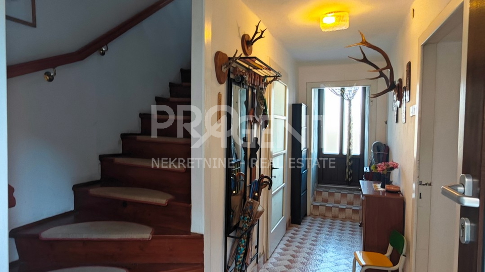 House, 170 m2, For Sale, Buzet - Roč