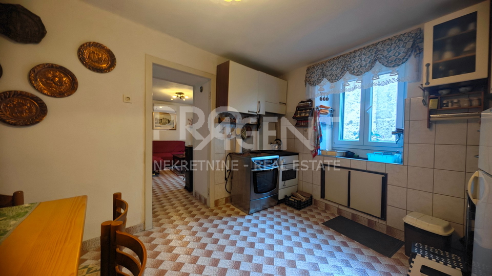 House, 170 m2, For Sale, Buzet - Roč