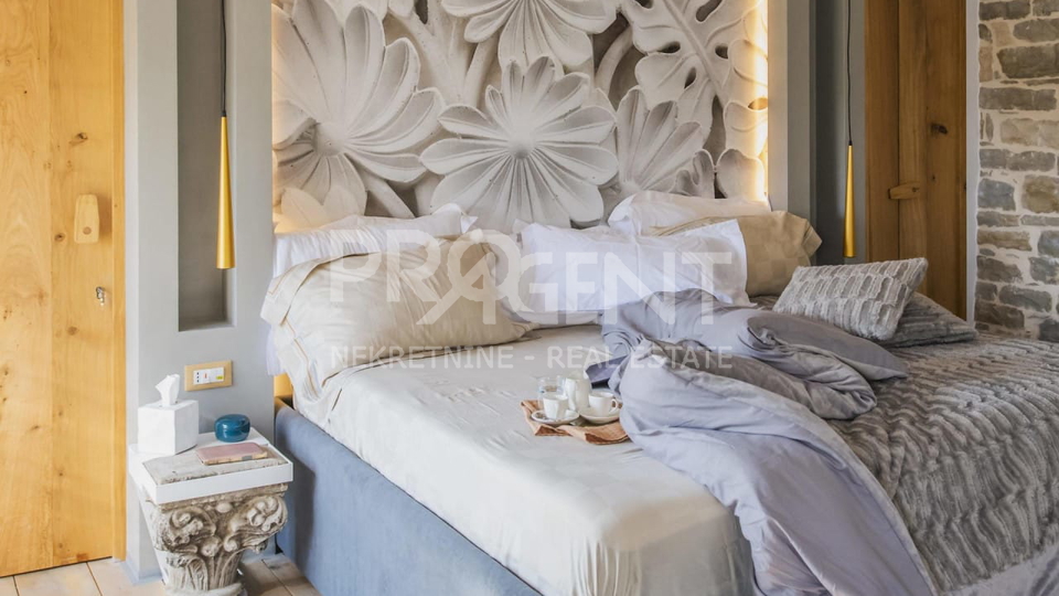 ISTRA, GROŽNJAN, KUĆA S BAZENOM, PRODAJE SE