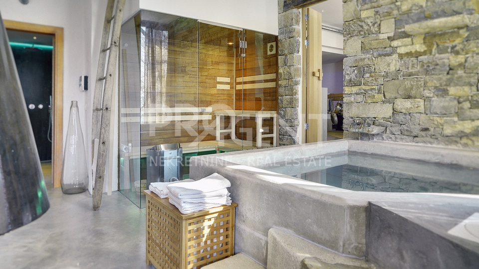 ISTRA, GROŽNJAN, KUĆA S BAZENOM, PRODAJE SE