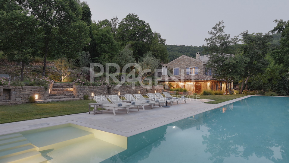 ISTRA, GROŽNJAN, KUĆA S BAZENOM, PRODAJE SE