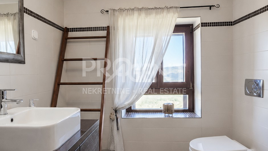 Apartment&comma; 163 m2&comma; For Sale&comma; Motovun
