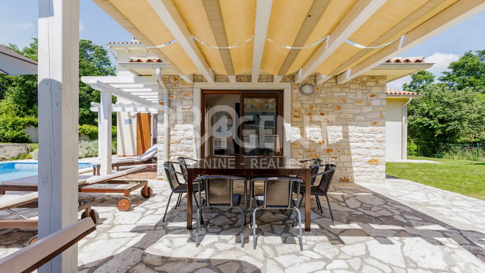 ISTRA&comma; BARBAN&comma; KU&Cacute;A S BAZENOM&comma; PRODAJE SE