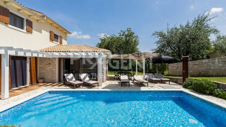 ISTRA&comma; BARBAN&comma; KU&Cacute;A S BAZENOM&comma; PRODAJE SE