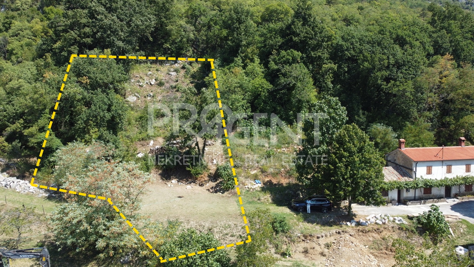 ISTRA, ROČ, GRAĐEVINSKO ZEMLJIŠTE, PRODAJE SE