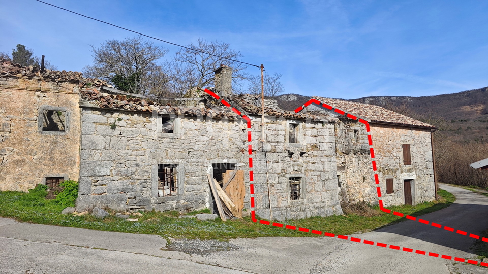 Stone house for reconstruction (Semići)