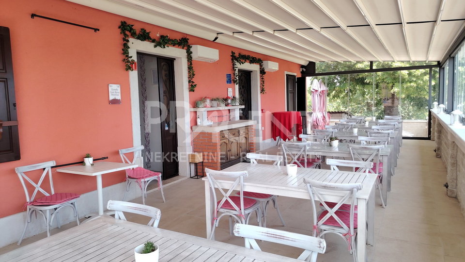 MOTOVUN, ОТЕЛЬ, CASA ROSSA + СТРОИТЕЛЬНЫЙ УЧАСТОК, ПРОДАЁТСЯ