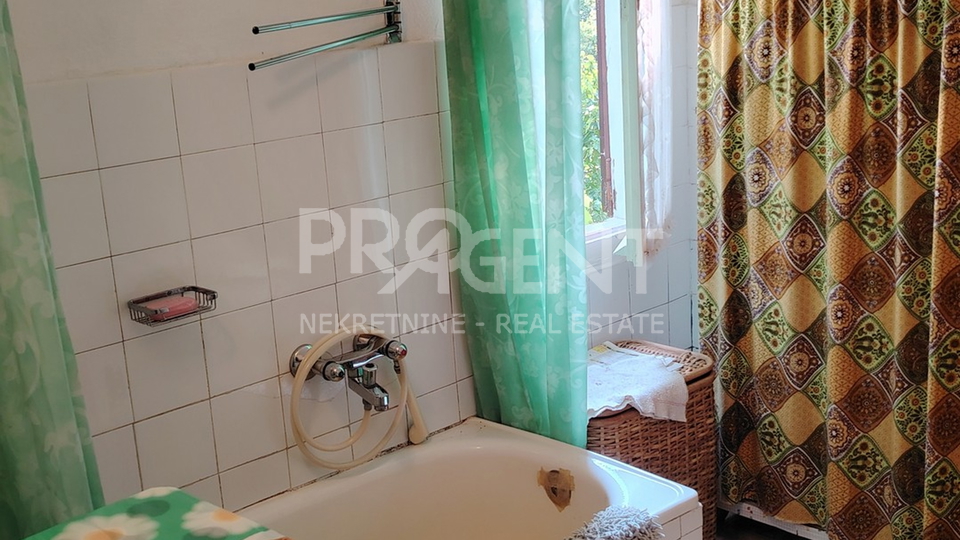 STARA KUĆA, LUPOGLAV, PRODAJE SE