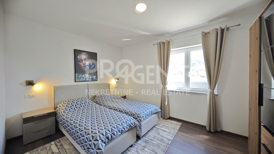 HOUSE WITH A POOL, BUZET, FOR SALE