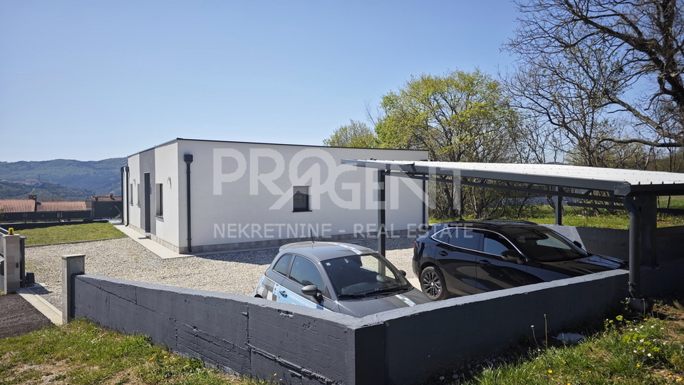 HOUSE WITH A POOL, BUZET, FOR SALE