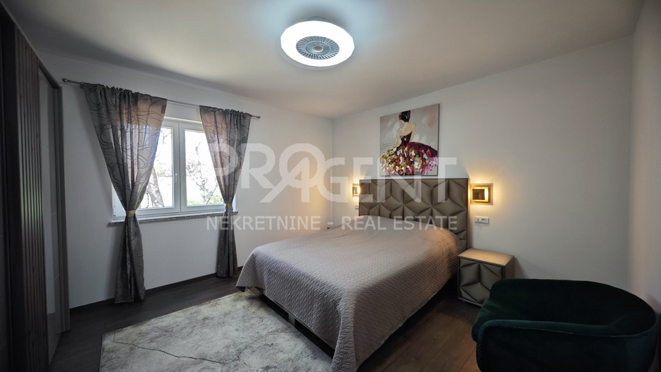 HOUSE WITH A POOL, BUZET, FOR SALE