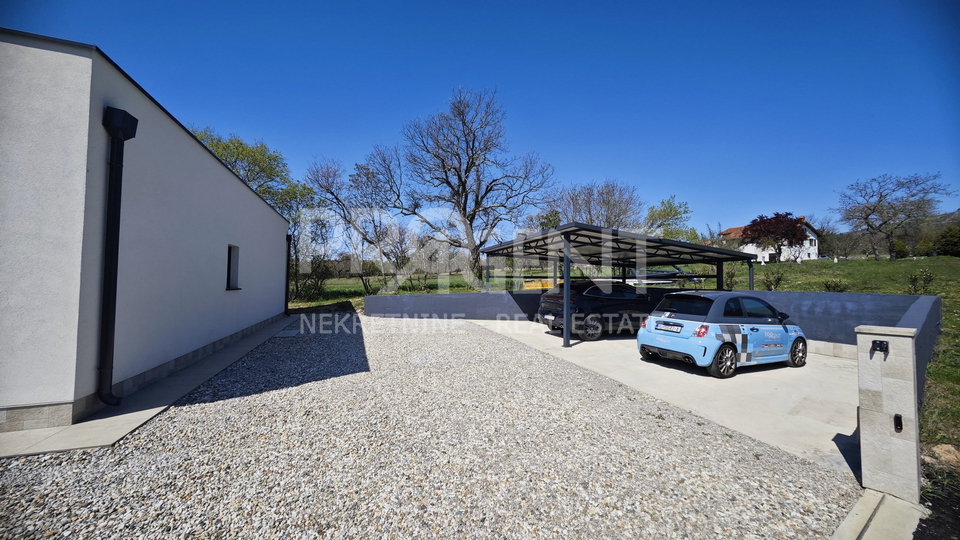 HOUSE WITH A POOL, BUZET, FOR SALE