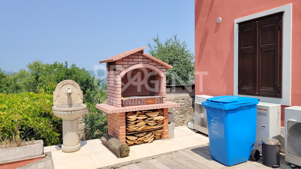 MOTOVUN, ОТЕЛЬ, CASA ROSSA + СТРОИТЕЛЬНЫЙ УЧАСТОК, ПРОДАЁТСЯ