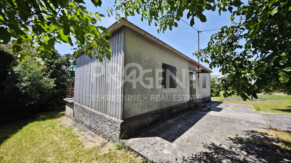 STARA KUĆA, LUPOGLAV, PRODAJE SE